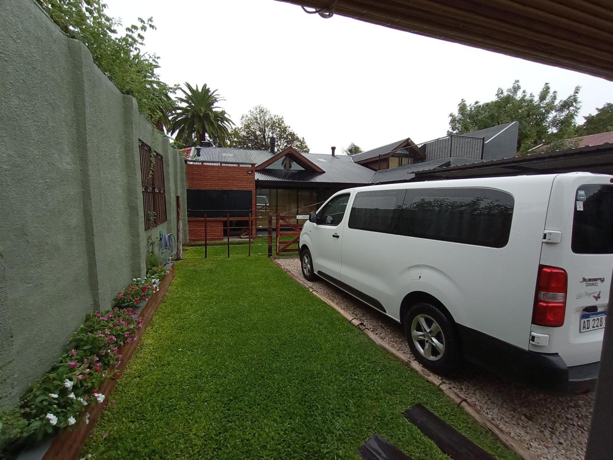 Escala Ezeiza Loft Con Desayuno Apartment Luis Guillon Exterior photo