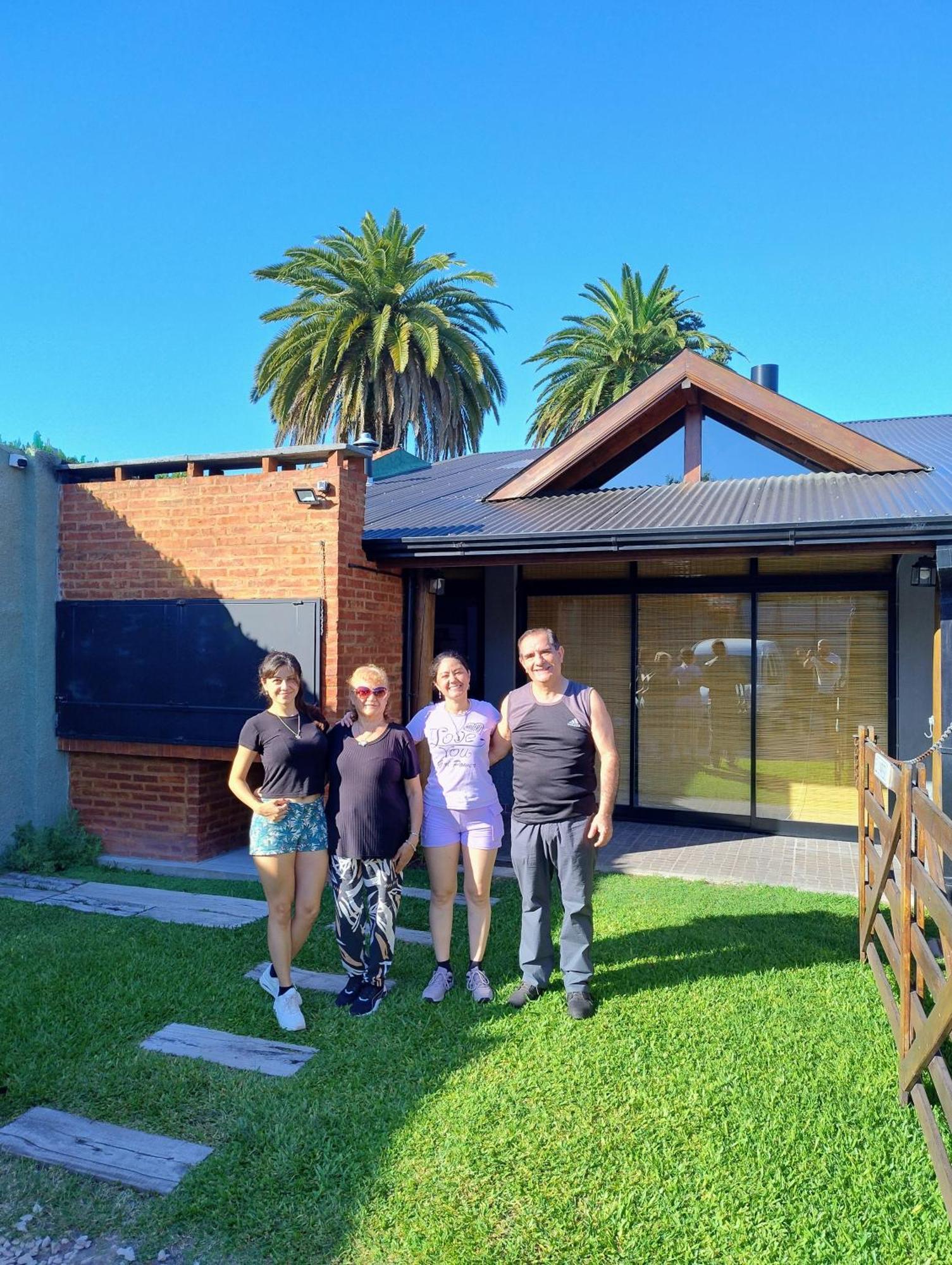 Escala Ezeiza Loft Con Desayuno Apartment Luis Guillon Exterior photo